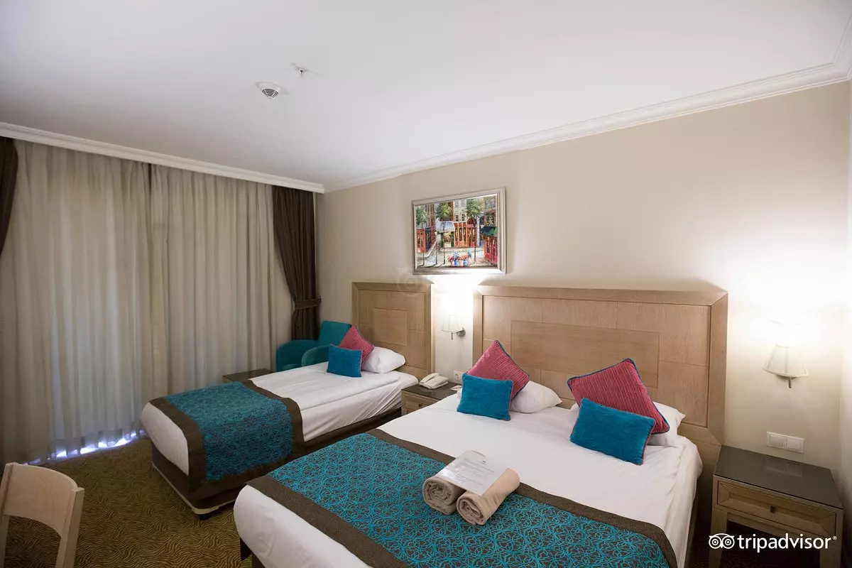 هتل کریستال دلوکس آنتالیا